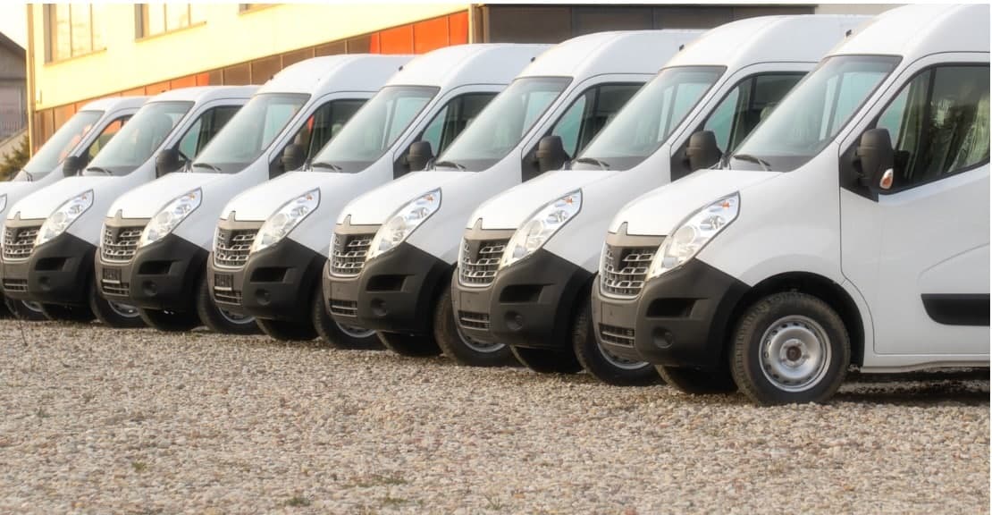 Clean commercial detailing vehicle